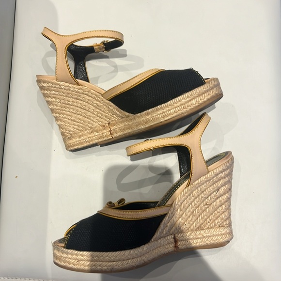 💯 authentic Louis Vuitton black and tan bow espadrille wedge size 8.5 - Picture 6 of 7